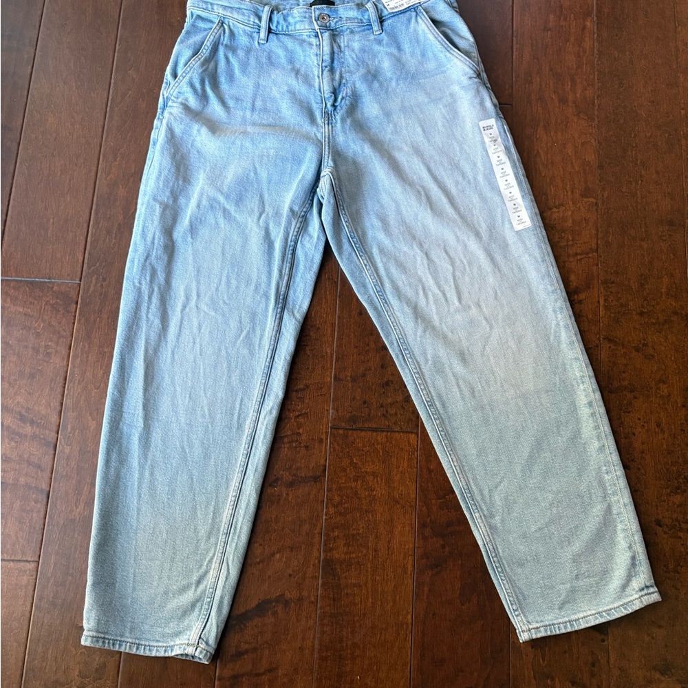 Uniqlo Men's Light Blue Relaxed Jeans